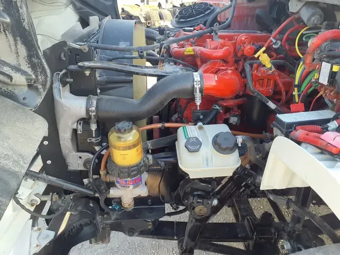 2019 FREIGHTLINER/MERCEDES M2 106