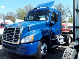 2017 FREIGHTLINER/MERCEDES CASCADIA 125