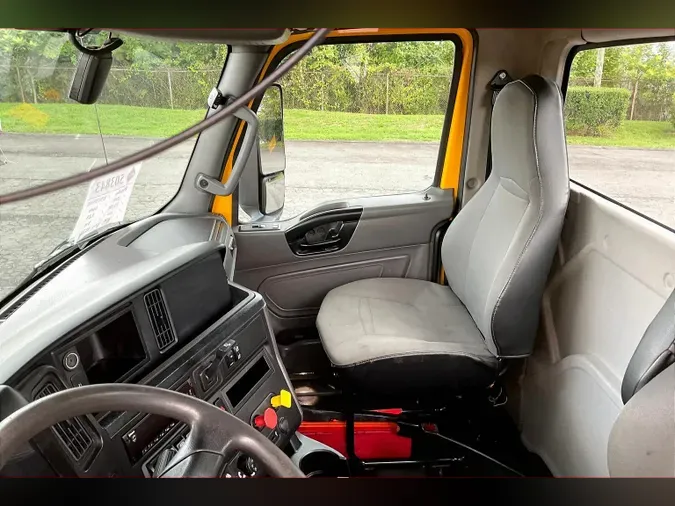 2019 INT LT625 6x4