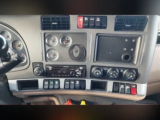 2021 KENWORTH T680