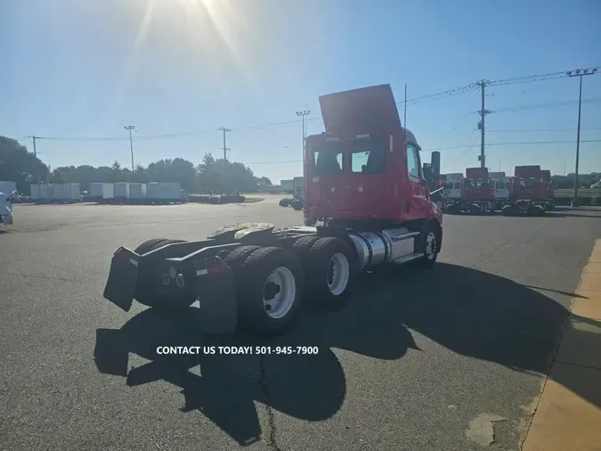 2019 FREIGHTLINER NEW CASCADIA 116