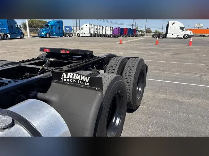 2018 INTERNATIONAL RH613