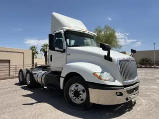 2019 NAVISTAR INTERNATIONAL LT625 DAYCAB T/A