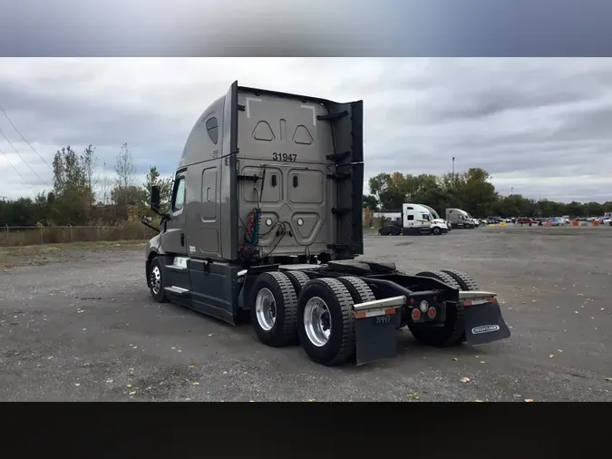 2024 Freightliner Cascadia 126