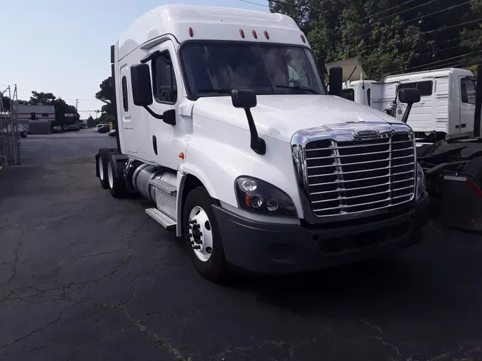 2020 FREIGHTLINER/MERCEDES CASCADIA 125