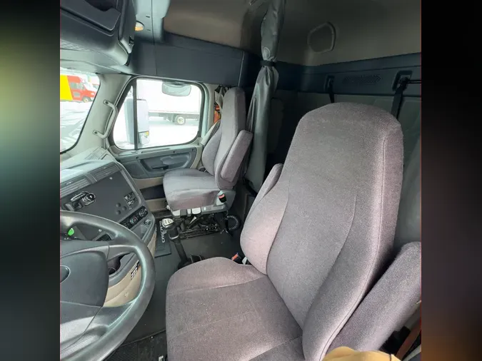 2019 FREIGHTLINER/MERCEDES CASCADIA 125