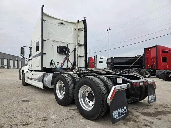 2023 MACK AN64T