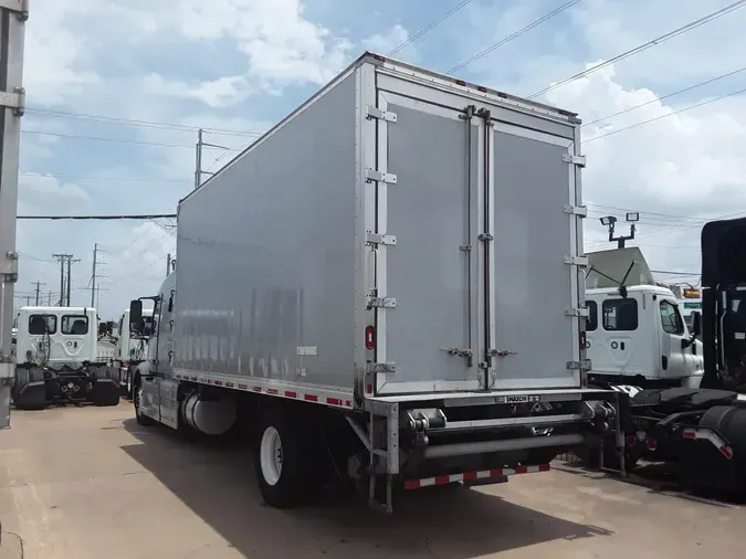 2020 VOLVO VNR42-640