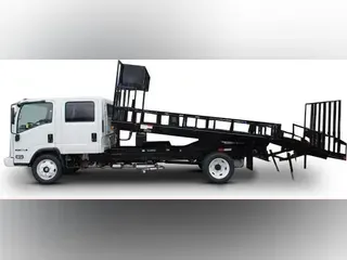 2022 Isuzu NRR