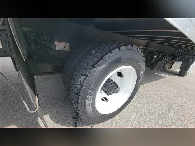 2019 HINO 195