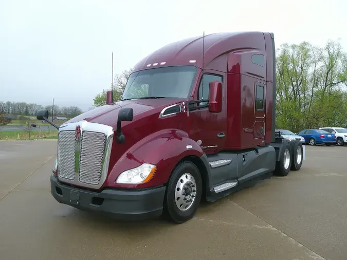 2021 Kenworth T680 Short Hood