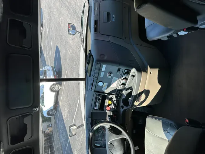 2019 FREIGHTLINER CASCADIA