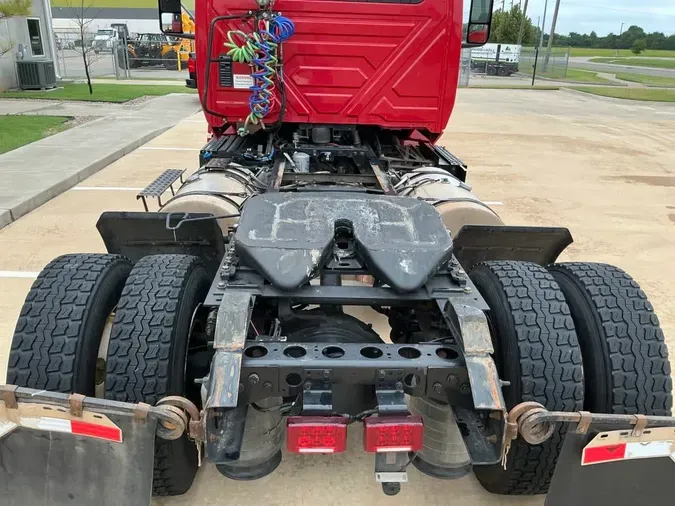 2020 NAVISTAR INTERNATIONAL LT625 DAYCAB S/A