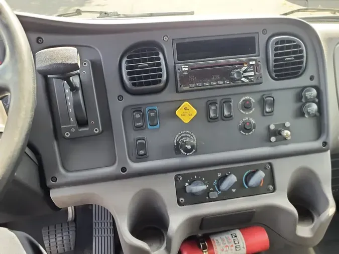 2018 FREIGHTLINER/MERCEDES M2 1069fffdddfd14ebac01d3f5a0ed72950d8