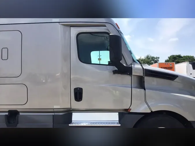 2021 Freightliner Cascadia