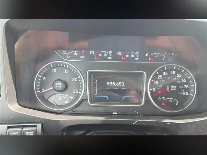2020 INTERNATIONAL LT