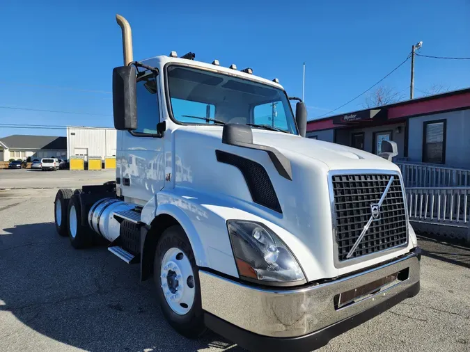 2016 VOLVO VNL64TRACTOR