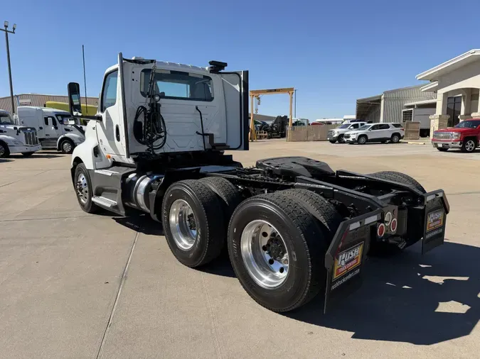 2021 International LT625