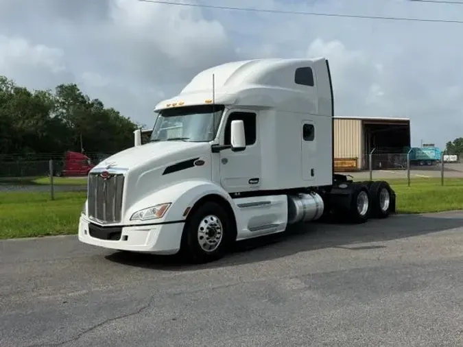 2023 Peterbilt 579