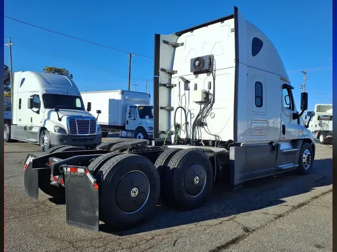2020 FREIGHTLINER/MERCEDES CASCADIA 125