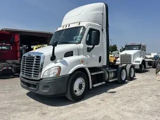 2015 FREIGHTLINER CASCADIA 113