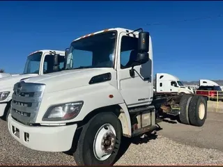 2017 HINO HINO 268