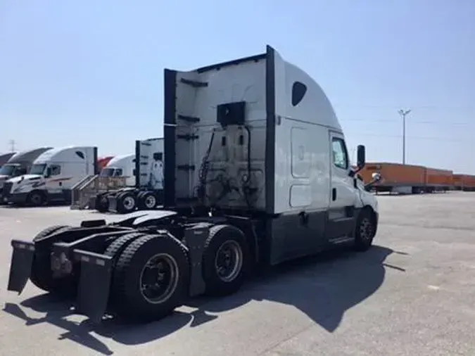 2020 Freightliner Cascadia