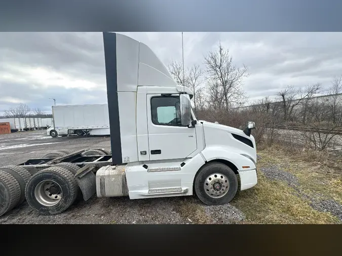 2019 Volvo VNL300