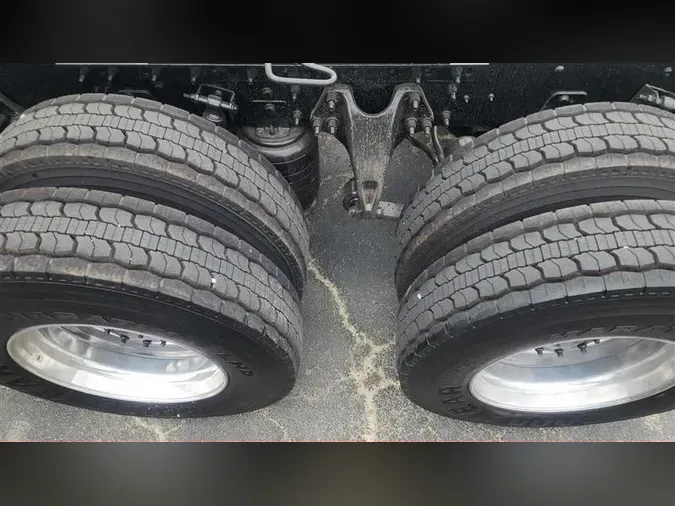 2022 INTERNATIONAL LT