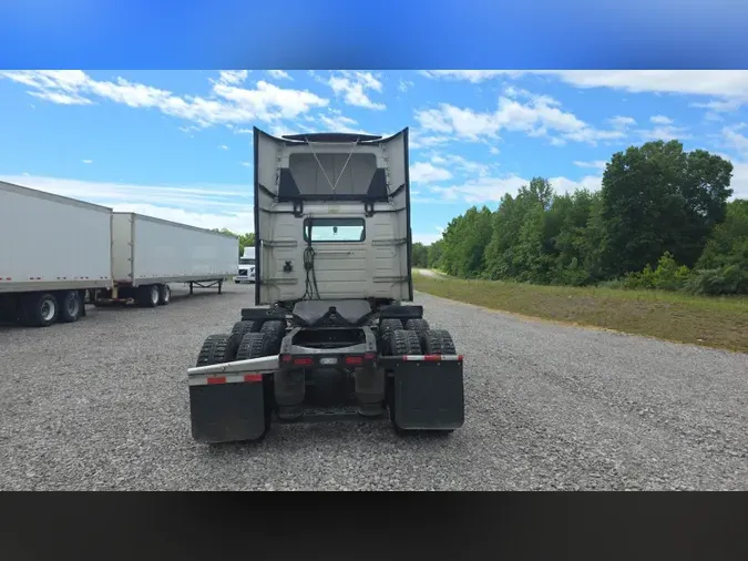 2018 Volvo VNL300