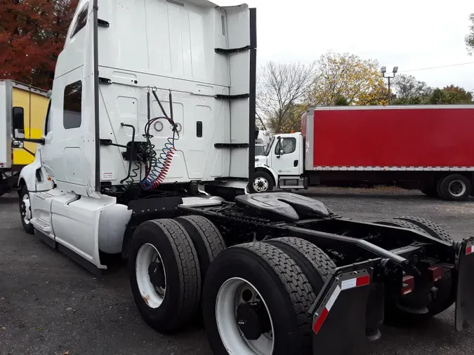 2019 NAVISTAR INTERNATIONAL LT625 SLPR CAB