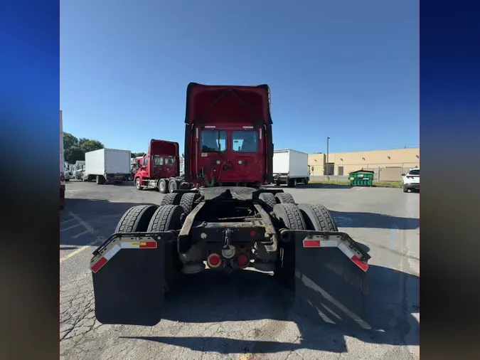 2019 FREIGHTLINER CASCADIA 125
