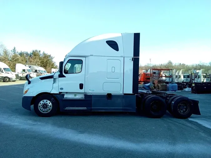 2020 Freightliner Cascadia