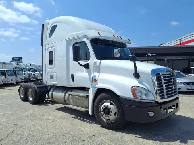 2020 FREIGHTLINER CASCADIA 125