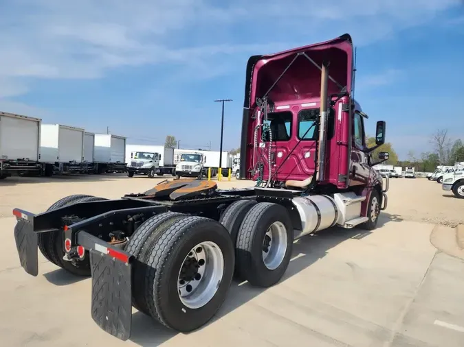 2020 FREIGHTLINER/MERCEDES NEW CASCADIA PX12664