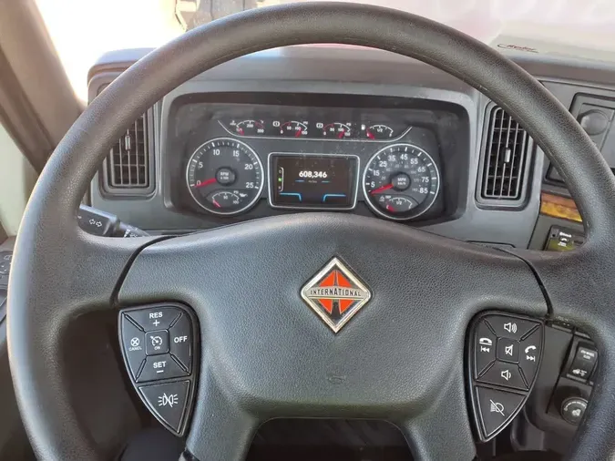2020 NAVISTAR INTERNATIONAL LT625 DAYCAB T/A