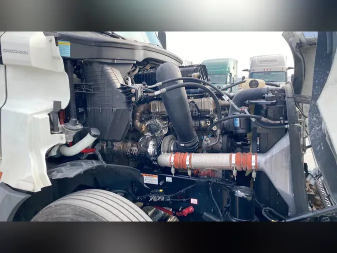 2023 Freightliner Cascadia 126
