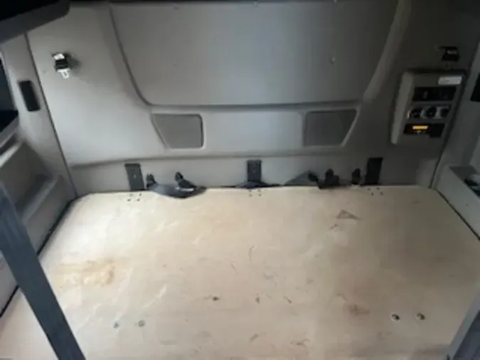 2020 NAVISTAR INTERNATIONAL LT625 SLPR CAB