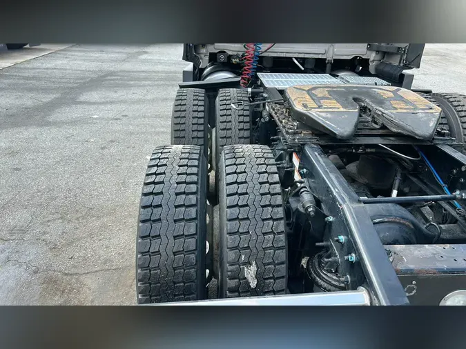 2024 Freightliner Cascadia 126a02b1534aeba8d6c8019ede979d2d2cc