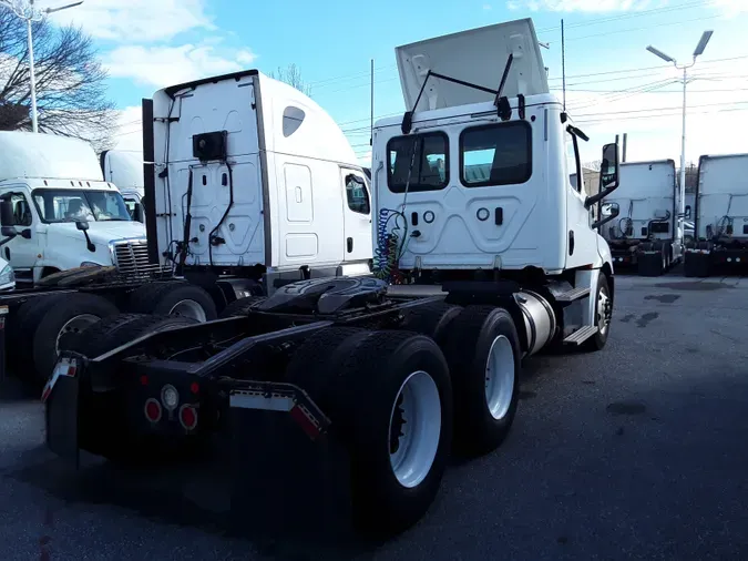 2018 FREIGHTLINER/MERCEDES NEW CASCADIA PX12664