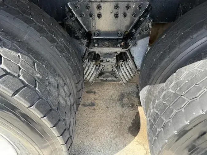 2019 International HX620