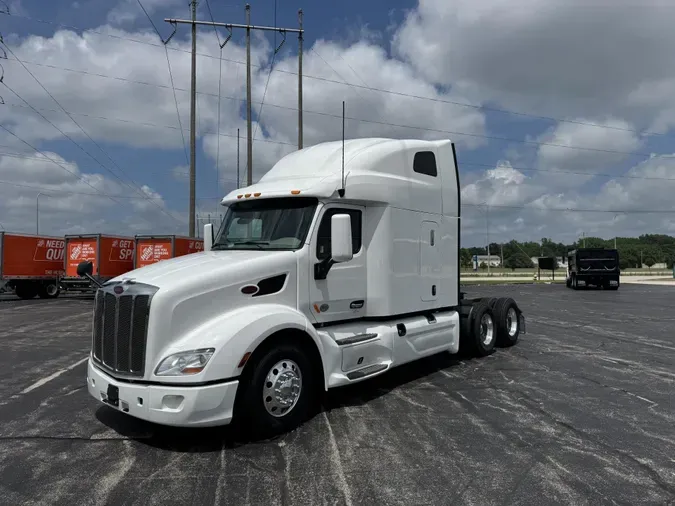 2022 Peterbilt 579