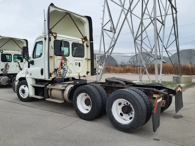 2019 FREIGHTLINER/MERCEDES CASCADIA 125