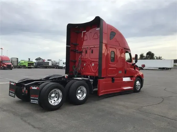 2022 FREIGHTLINER CA126