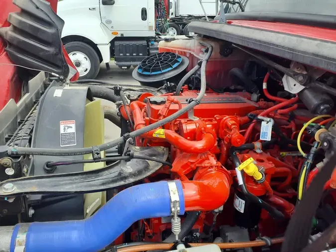 2019 FREIGHTLINER M2 106