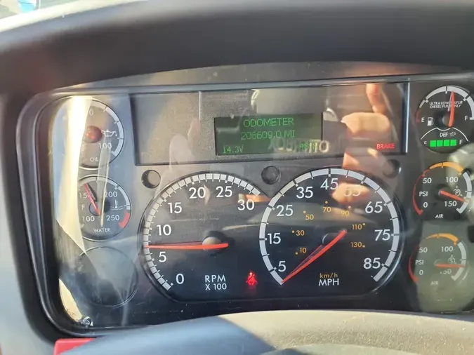 2020 FREIGHTLINER/MERCEDES M2 106