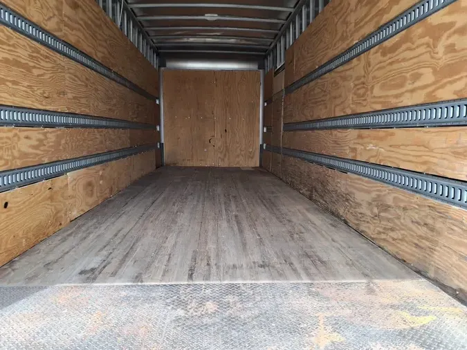 2019 NAVISTAR INTERNATIONAL 4300