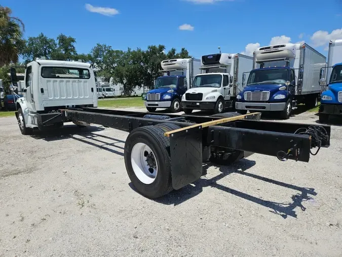 2020 FREIGHTLINER M2 106