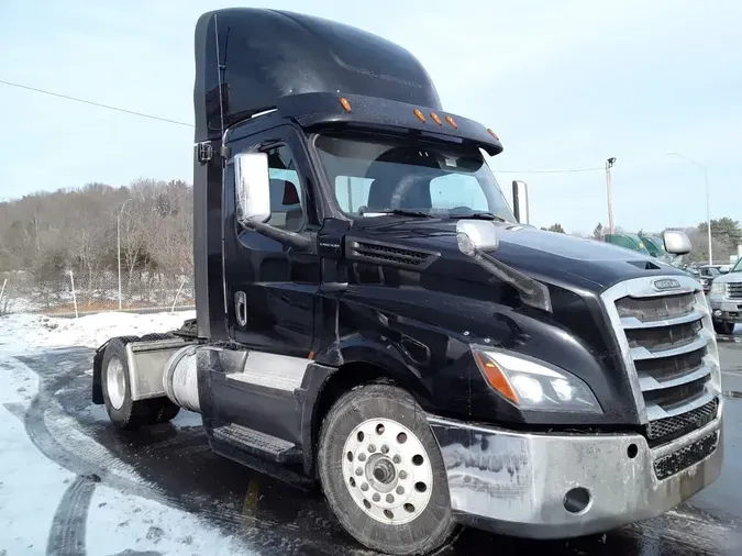 2020 FREIGHTLINER/MERCEDES NEW CASCADIA 126