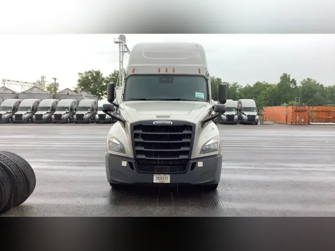 2021 Freightliner Cascadia